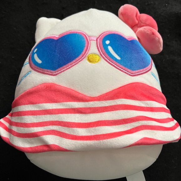 ‘Hello Kitty’ Beachy Squishmallow 8” - Picture 3 of 8